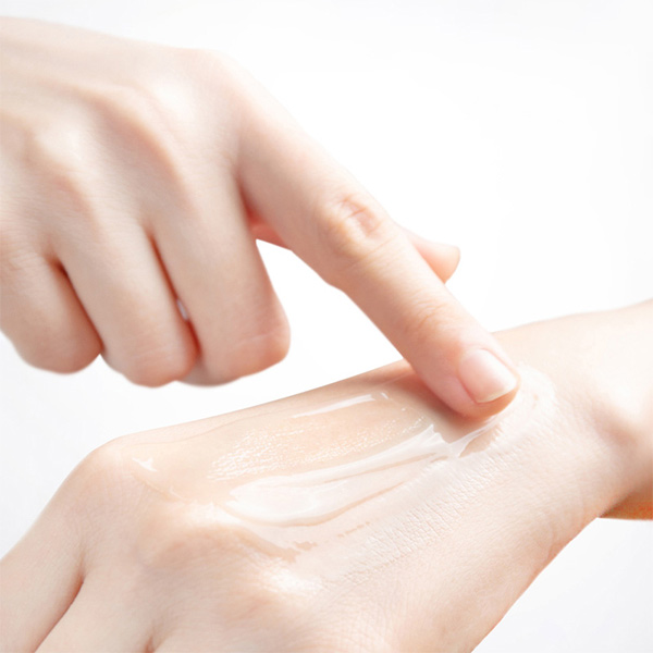 Keratolytic Softening and Moisturizing Effects of Allantoin in Water Based Lubricant Keratolytic Softening and Moisturizing Effects of Allantoin in Water Based Lubricant